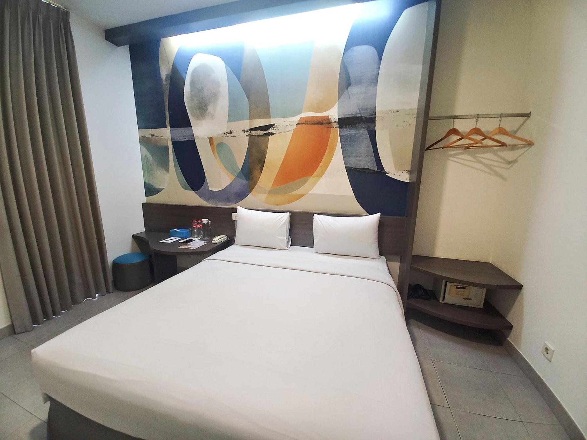 Hotel 88 Kedoya ジャカルタ エクステリア 写真
